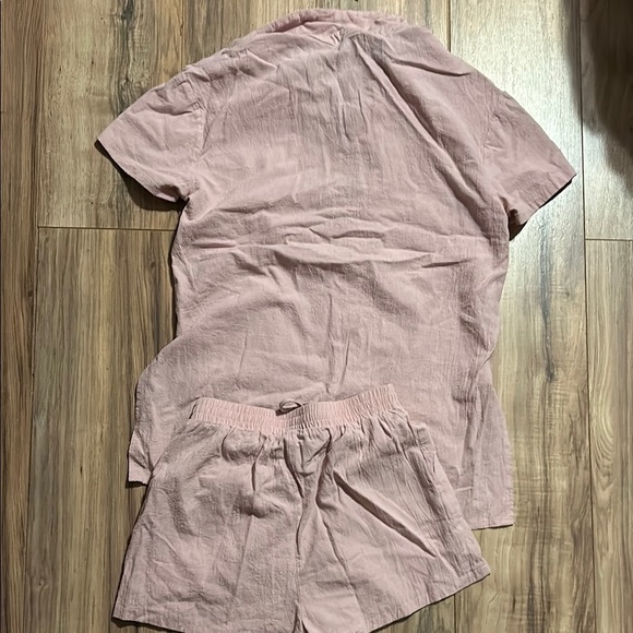 Pink Button-Up Shirt and Shorts Set - Picture 5 of 5